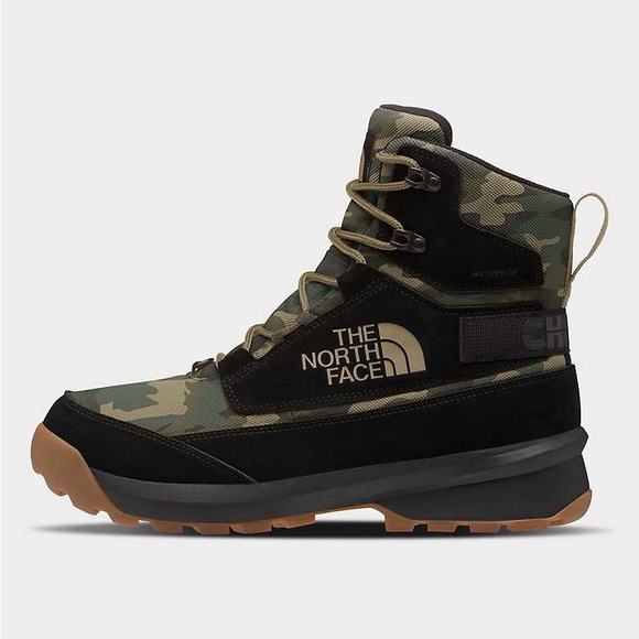 Brand new North Face boots new in box with original packaging main image 4
